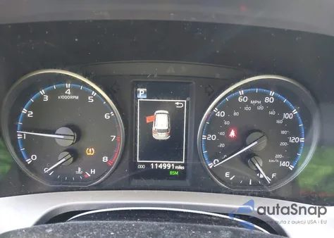 2018 Toyota Rav4 Xle z USA, uszkodzony, nr VIN JTMRFREV4JJ736286